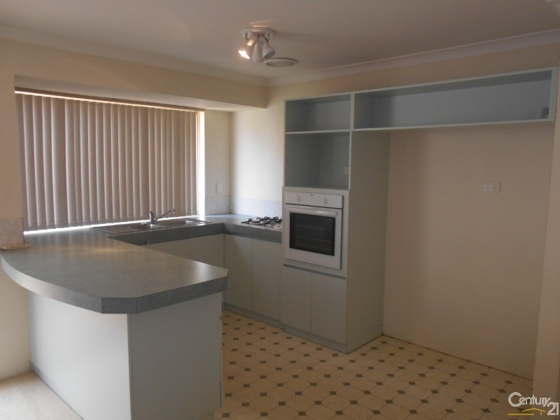 10 Keppoch Court, Kinross WA 6028