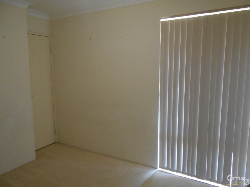 10 Keppoch Court, Kinross WA 6028