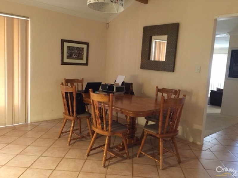 4 Galway Court, Mindarie WA 6030