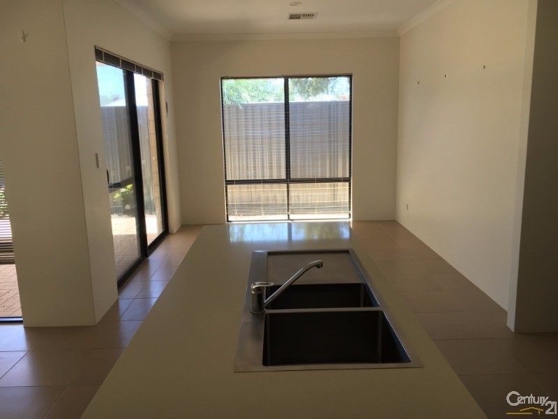 7 Aldine Ridge, Aveley WA 6069