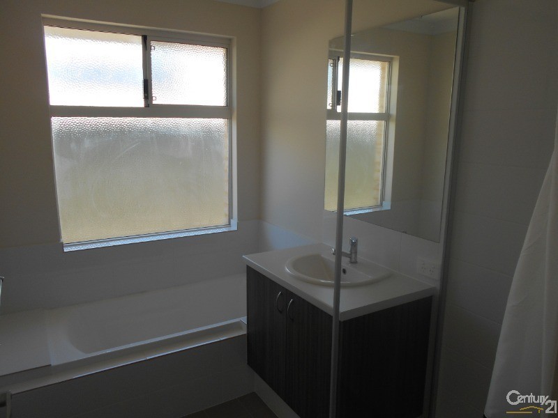 21 Chesham Rise, Alkimos WA 6038