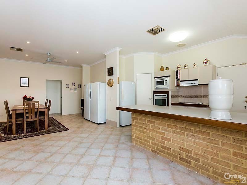 20 Hibbertia Place, Ellenbrook WA 6069