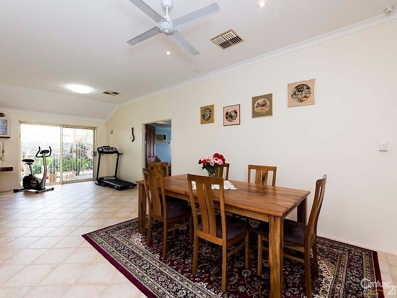 20 Hibbertia Place, Ellenbrook WA 6069