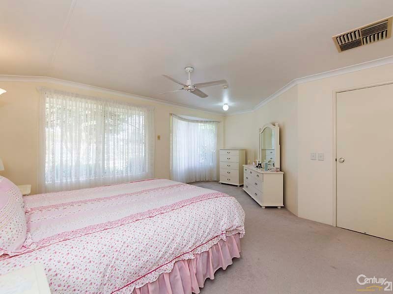 20 Hibbertia Place, Ellenbrook WA 6069