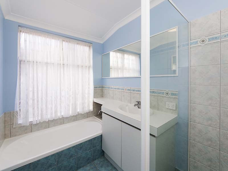 20 Hibbertia Place, Ellenbrook WA 6069