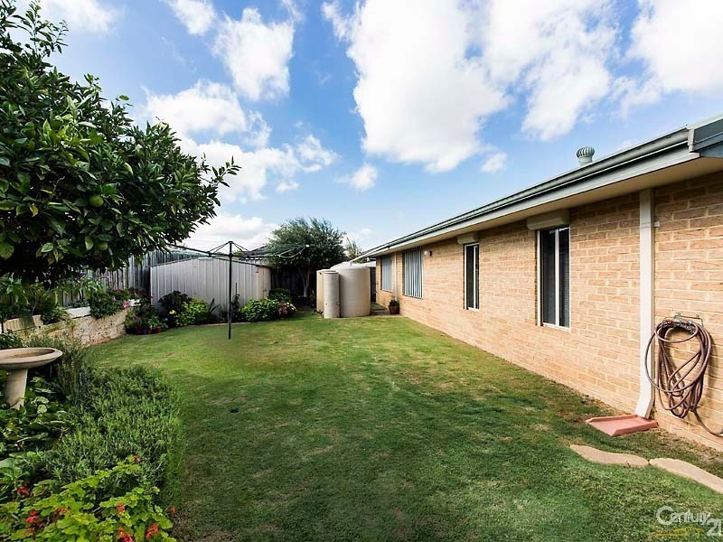20 Hibbertia Place, Ellenbrook WA 6069