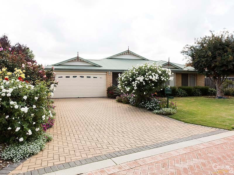 20 Hibbertia Place, Ellenbrook WA 6069