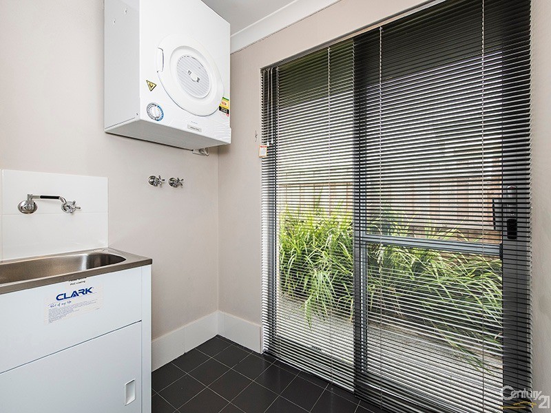 12 O’Halloran Street, Ellenbrook WA 6069