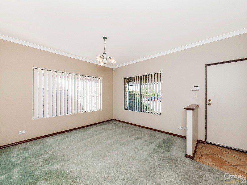 21 Sunray Circle, Ellenbrook WA 6069