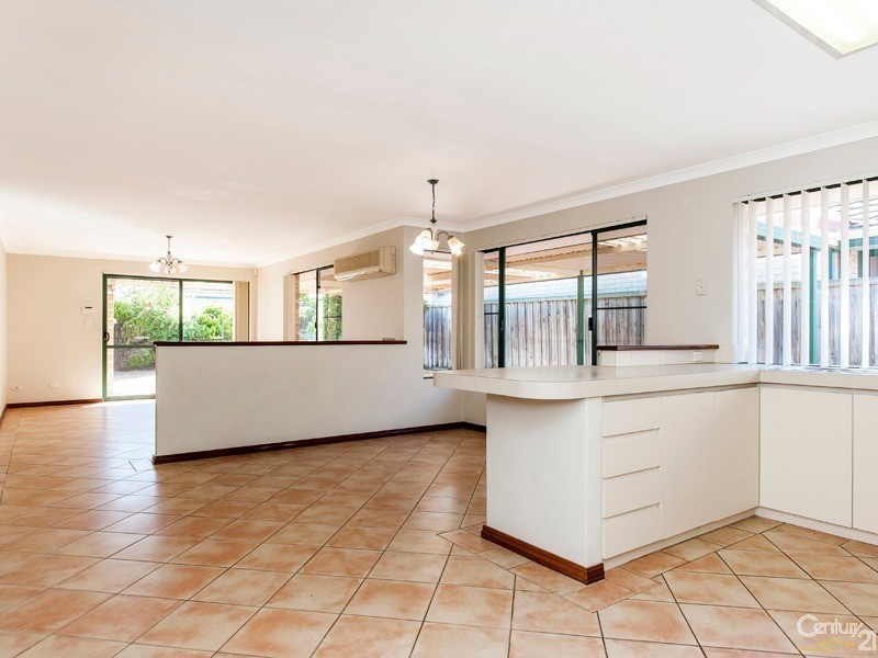 21 Sunray Circle, Ellenbrook WA 6069