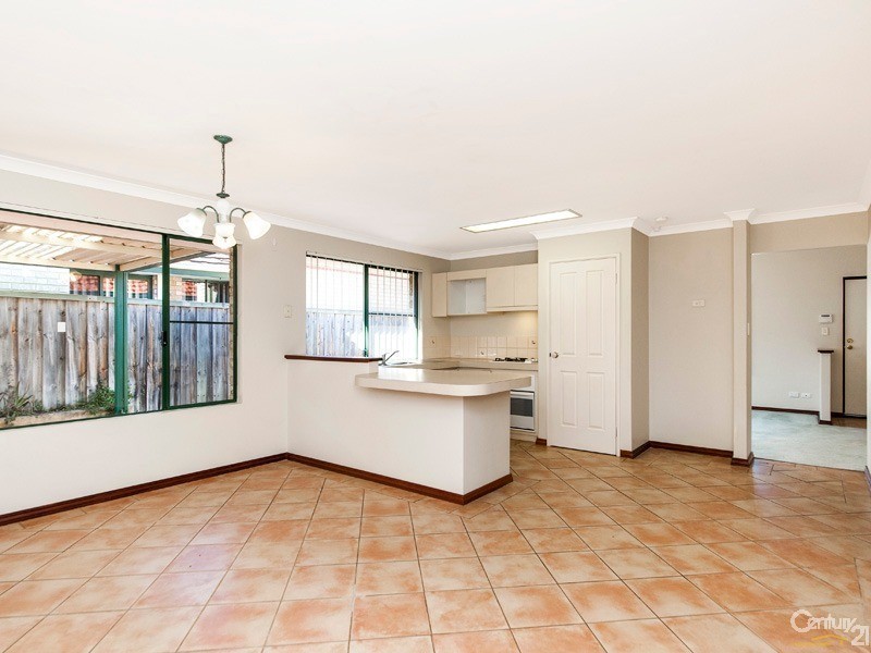 21 Sunray Circle, Ellenbrook WA 6069