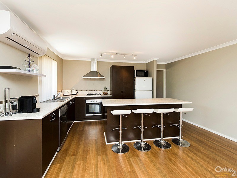 7 Tullawood Drive, Aveley WA 6069