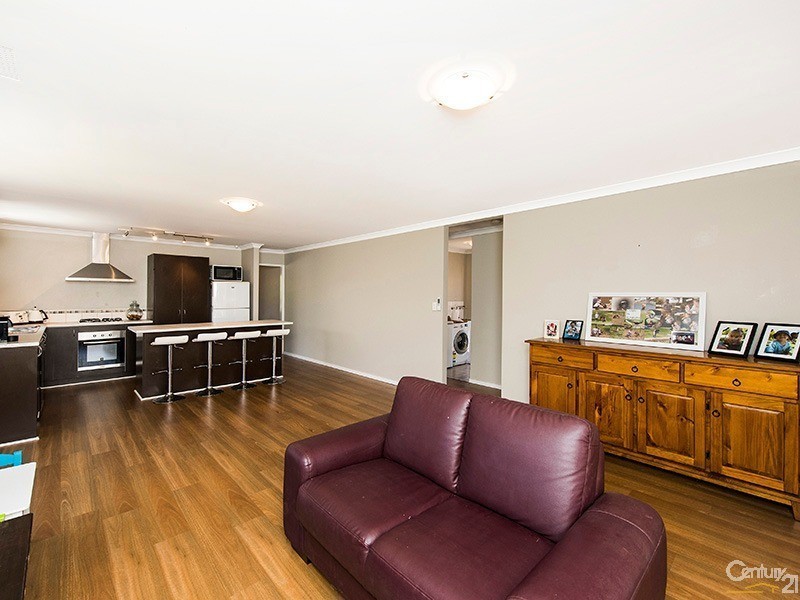 7 Tullawood Drive, Aveley WA 6069