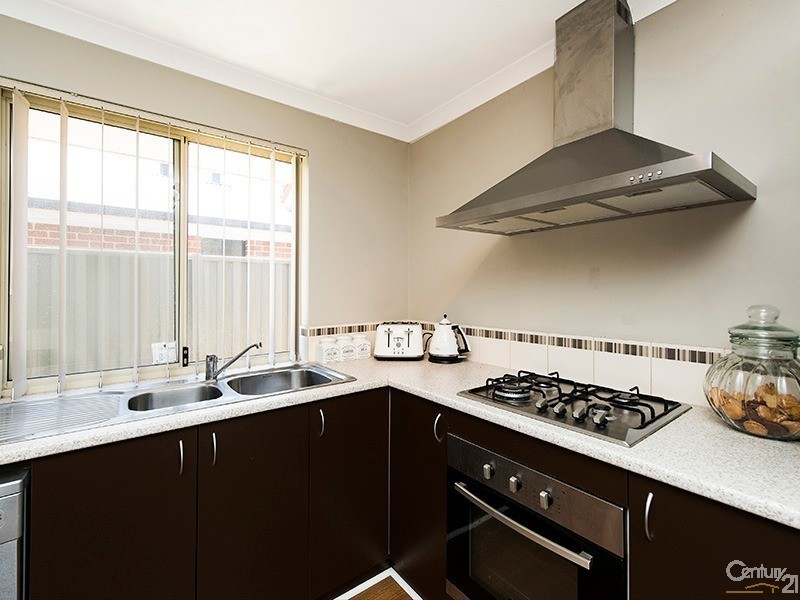 7 Tullawood Drive, Aveley WA 6069
