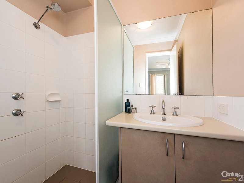 7 Tullawood Drive, Aveley WA 6069