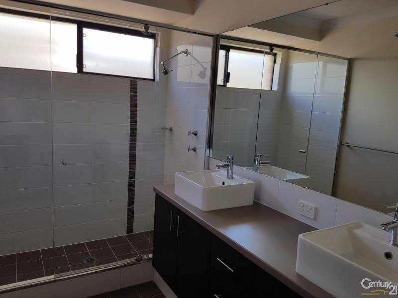 42 Shipmaster Avenue, Alkimos WA 6038