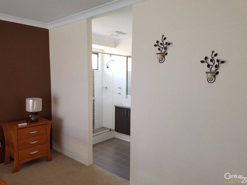 42 Shipmaster Avenue, Alkimos WA 6038