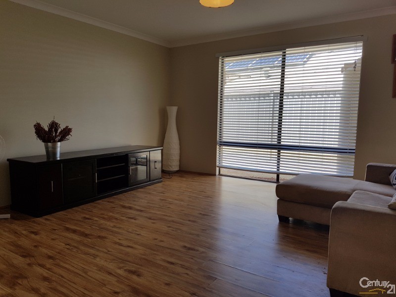 42 Shipmaster Avenue, Alkimos WA 6038