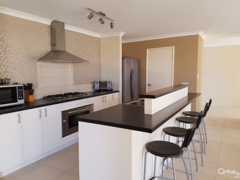 42 Shipmaster Avenue, Alkimos WA 6038