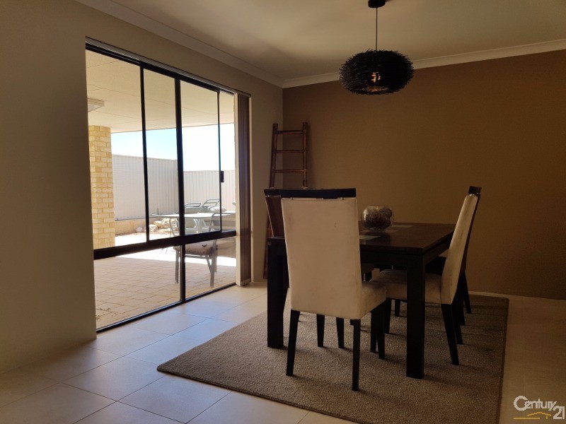 42 Shipmaster Avenue, Alkimos WA 6038