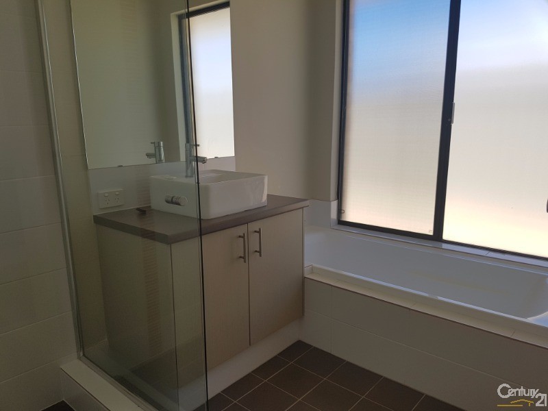 42 Shipmaster Avenue, Alkimos WA 6038