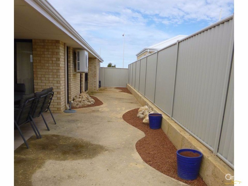 42 Shipmaster Avenue, Alkimos WA 6038