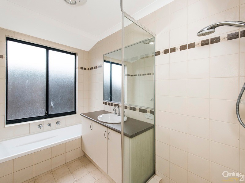 16 Oakhill Heights, Ellenbrook WA 6069