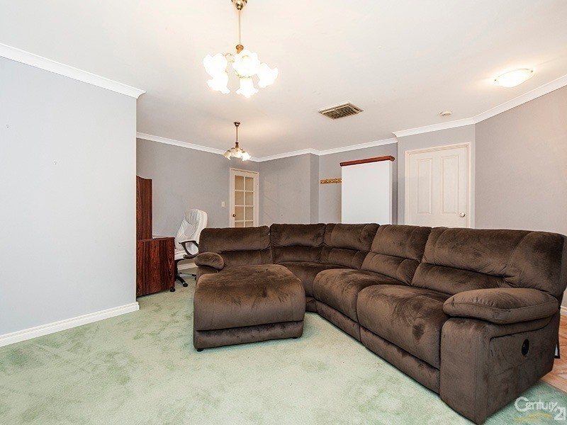 68 Ponte Vecchio Blvd, Ellenbrook WA 6069