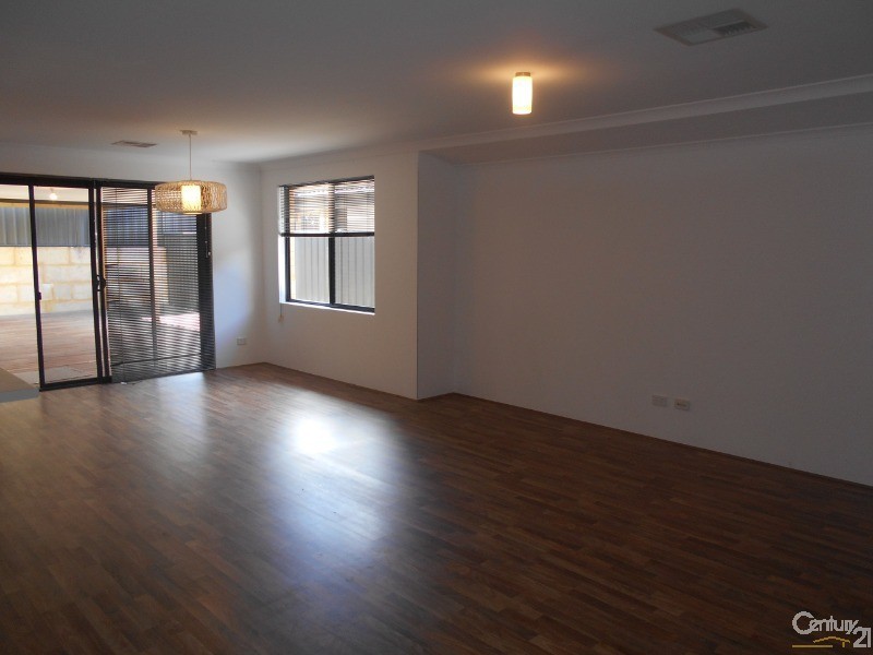 7  Fishbone Turn, Banksia Grove WA 6031