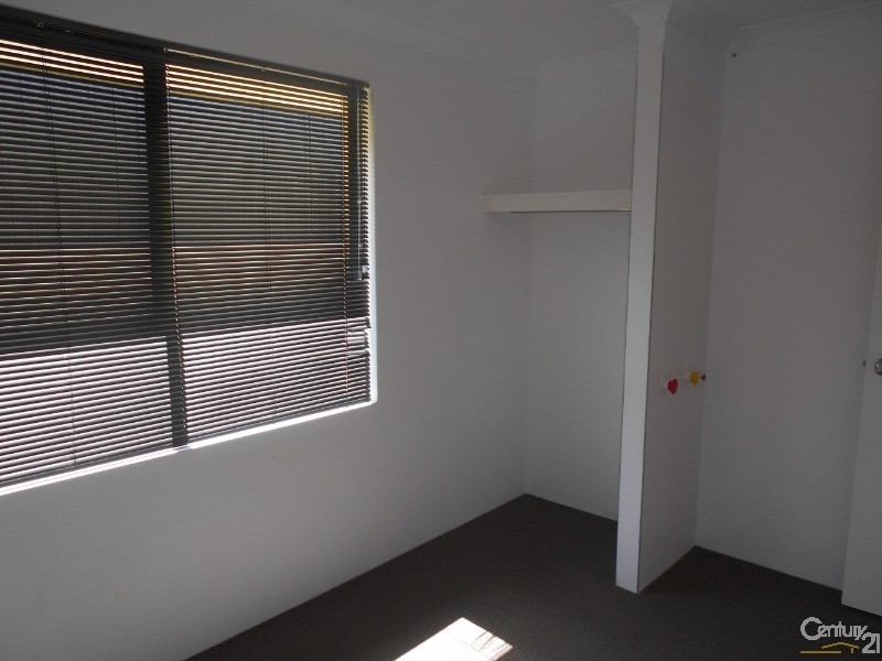 7  Fishbone Turn, Banksia Grove WA 6031