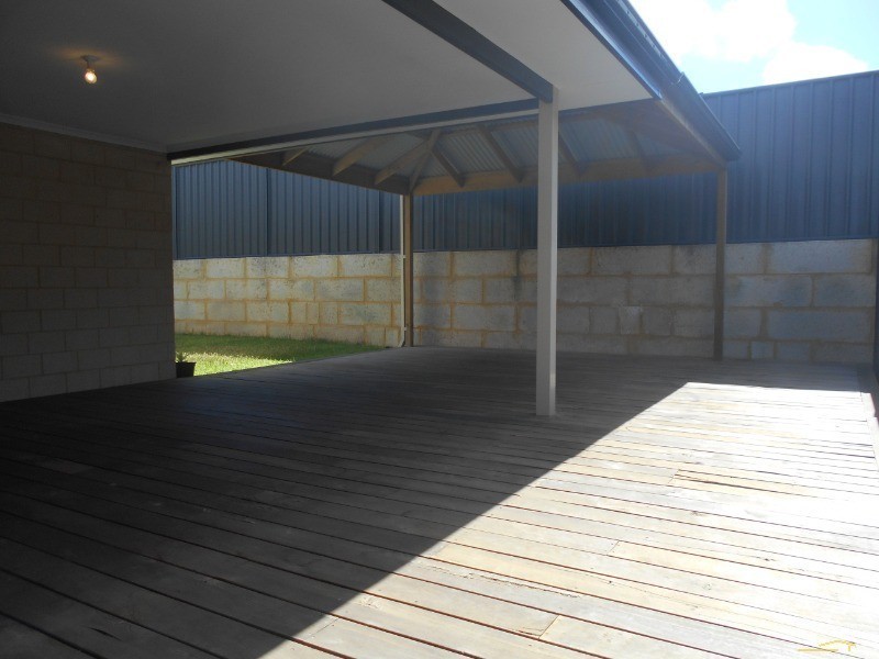 7  Fishbone Turn, Banksia Grove WA 6031