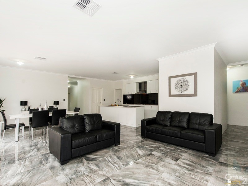 25 Lindberg Boulevard, Ellenbrook WA 6069