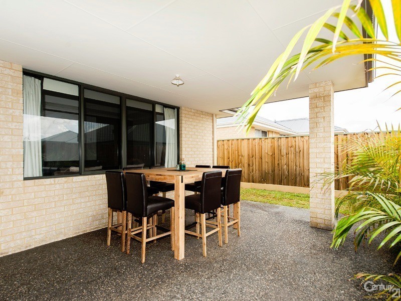 25 Lindberg Boulevard, Ellenbrook WA 6069