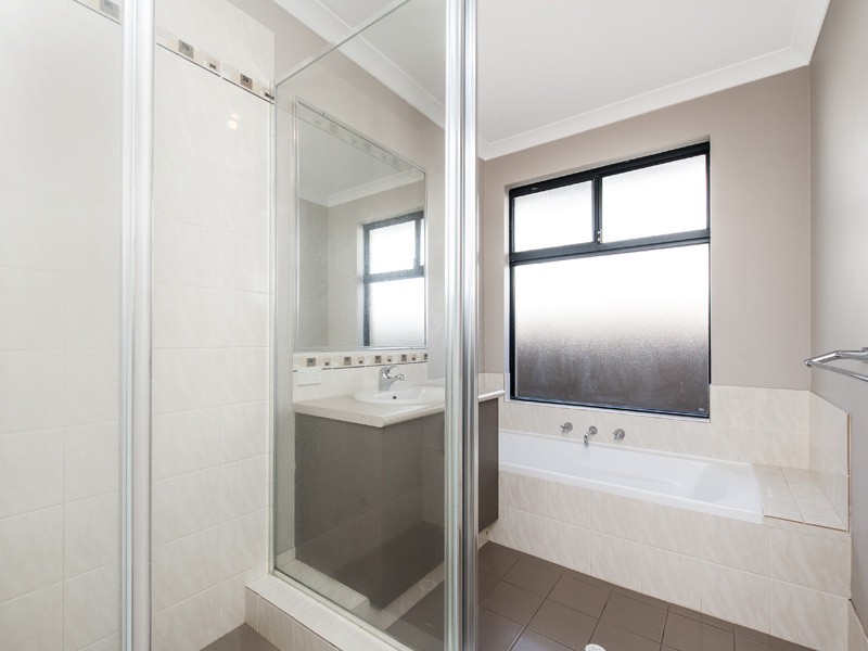 12 Interlaken Loop, Ellenbrook WA 6069