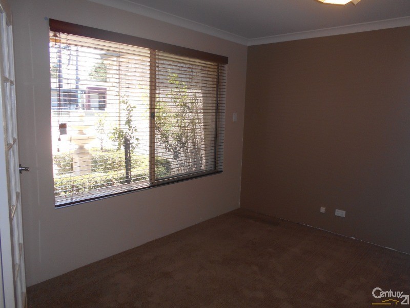 11 Bodensee Grove, Joondalup WA 6027