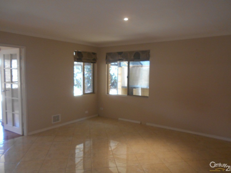 11 Bodensee Grove, Joondalup WA 6027