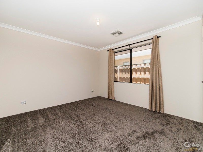 10 Hinxman Drive, Ellenbrook WA 6069