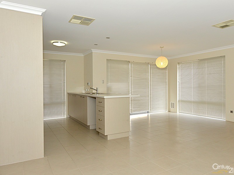 28 Wishard Circuit, Aveley WA 6069
