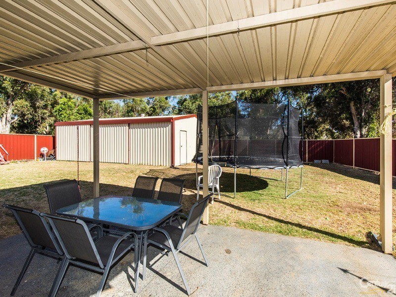 2 Caporn Street, Bullsbrook WA 6084