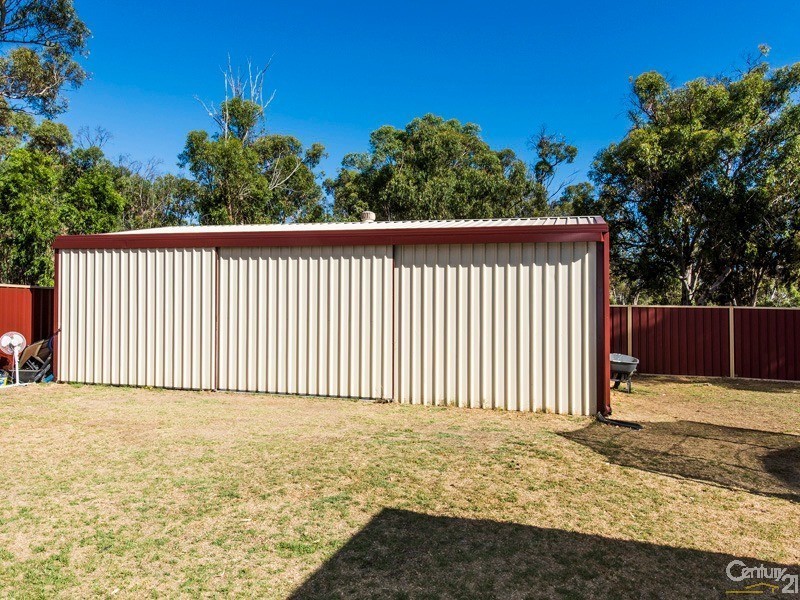 2 Caporn Street, Bullsbrook WA 6084