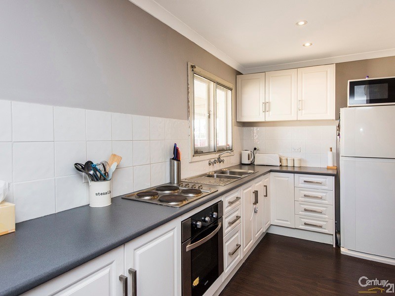 2 Caporn Street, Bullsbrook WA 6084