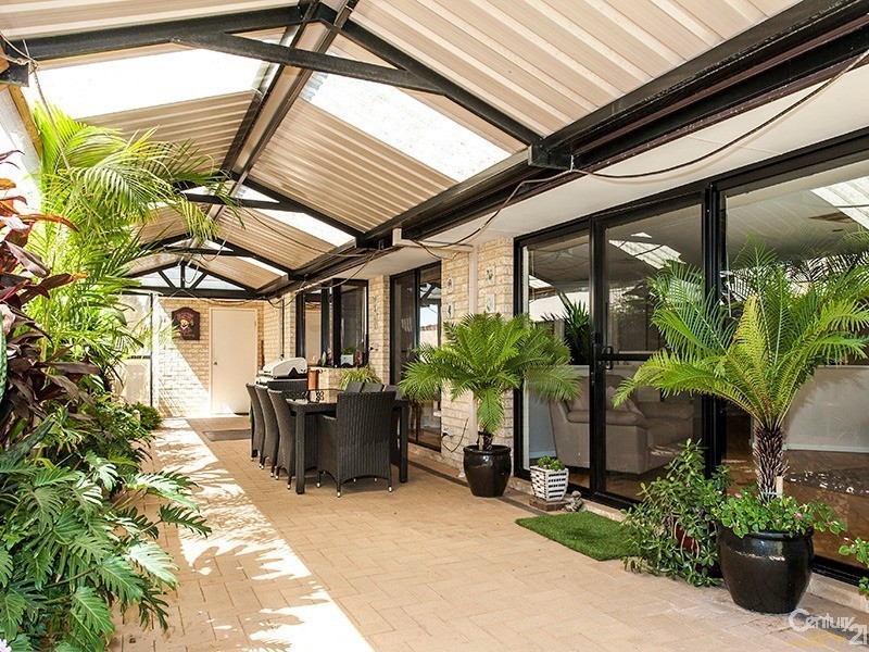4 Glade Terrace, Ellenbrook WA 6069