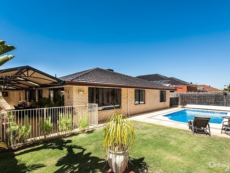 4 Glade Terrace, Ellenbrook WA 6069