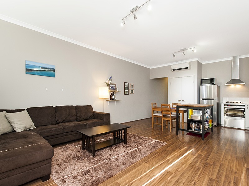 45 Grassdale Parkway, Ellenbrook WA 6069