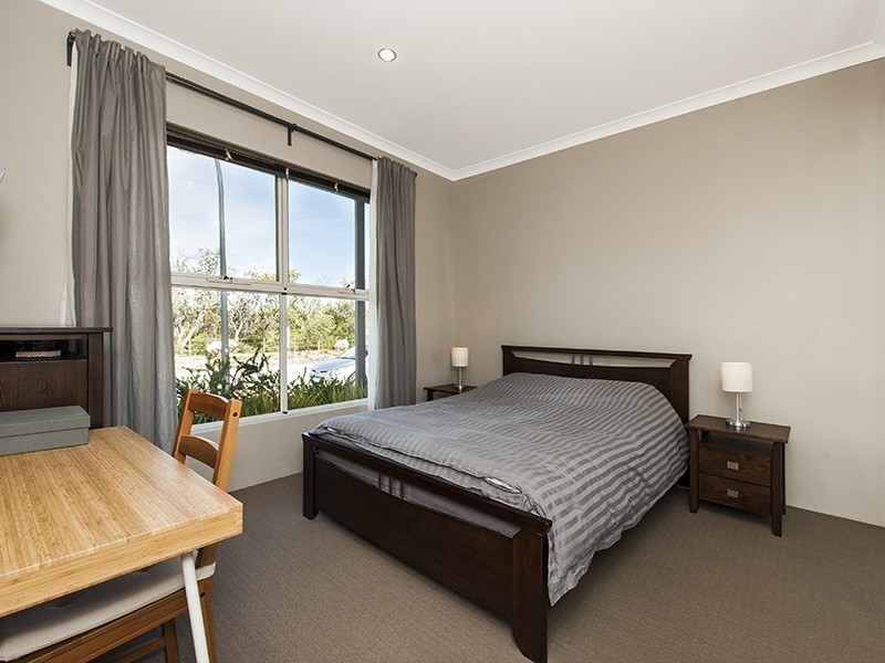 45 Grassdale Parkway, Ellenbrook WA 6069