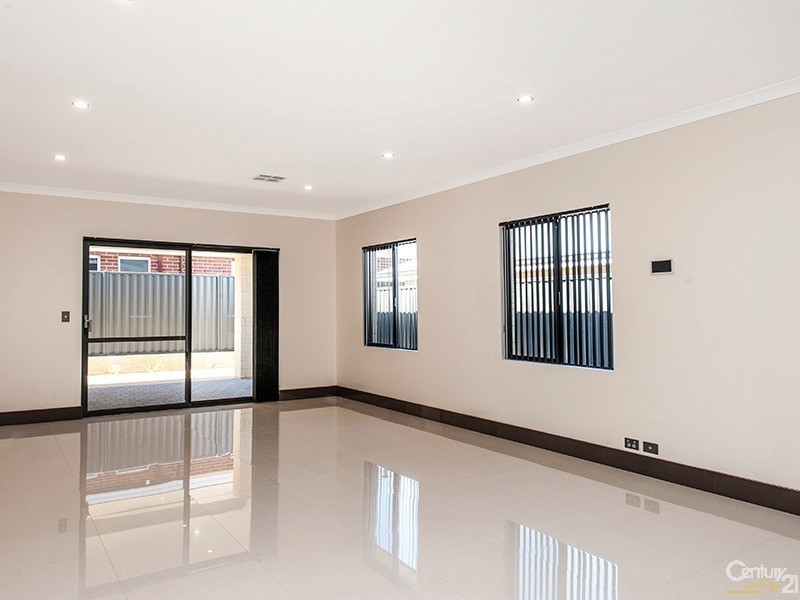 35  Windermere Boulevard, Aveley WA 6069