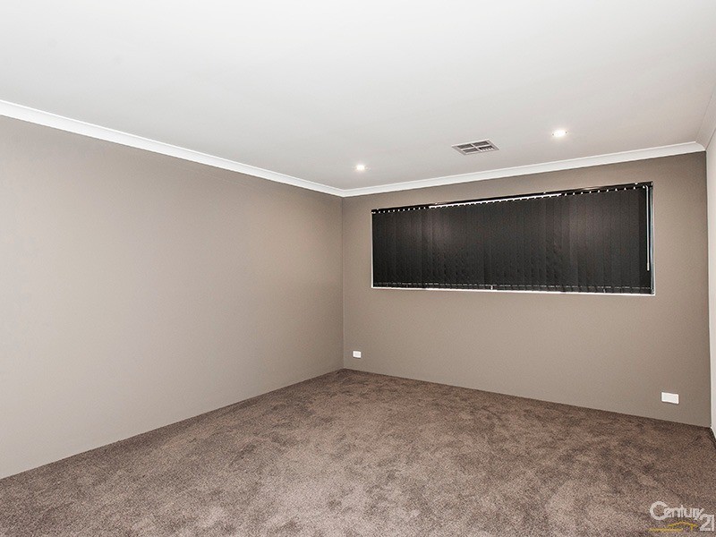 35  Windermere Boulevard, Aveley WA 6069
