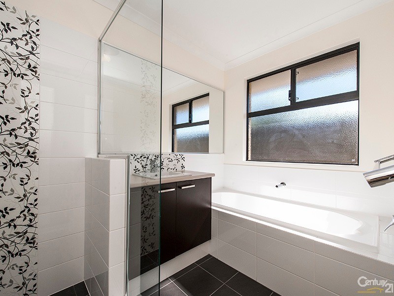 35  Windermere Boulevard, Aveley WA 6069