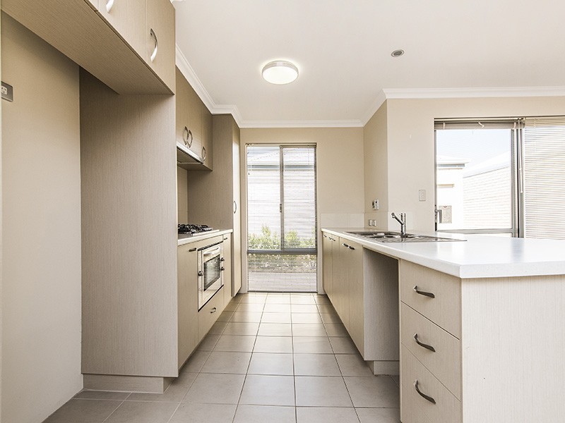 28 Wishard Circuit, Aveley WA 6069