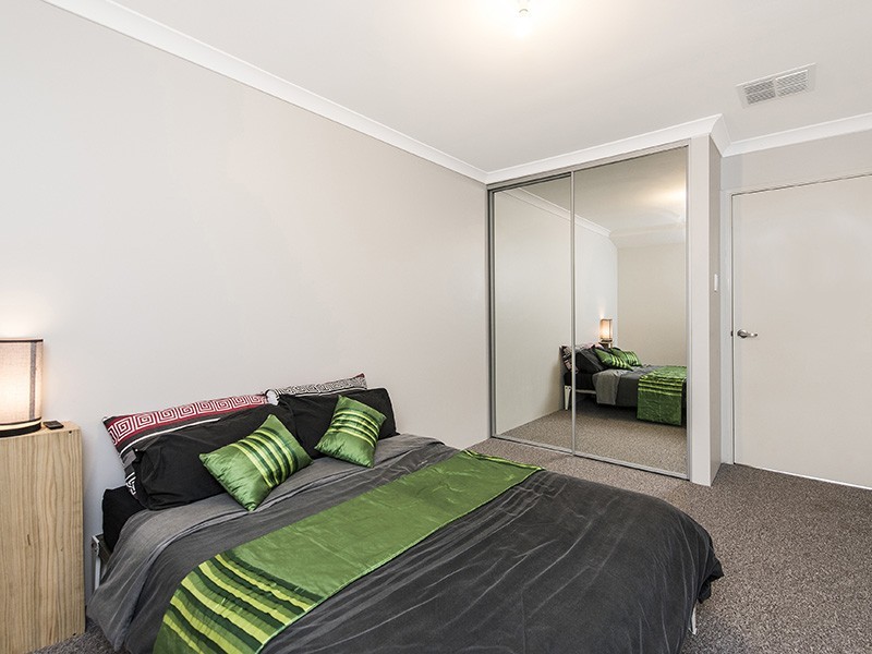 27 Alverda Parade, Aveley WA 6069